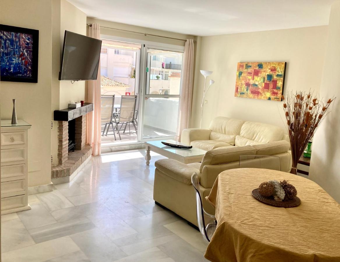 Apartamento En Puerto Marina ベナルマデナ エクステリア 写真