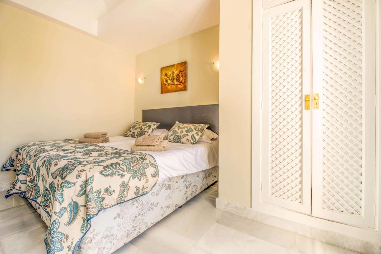 Apartamento En Puerto Marina ベナルマデナ エクステリア 写真