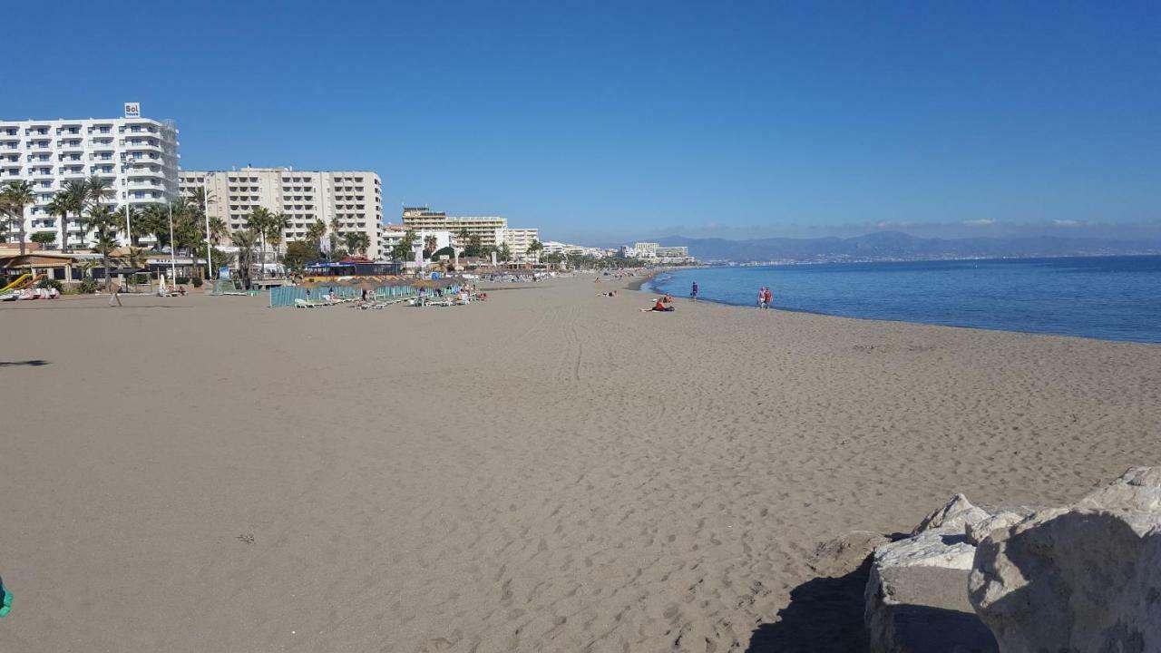 Apartamento En Puerto Marina ベナルマデナ エクステリア 写真